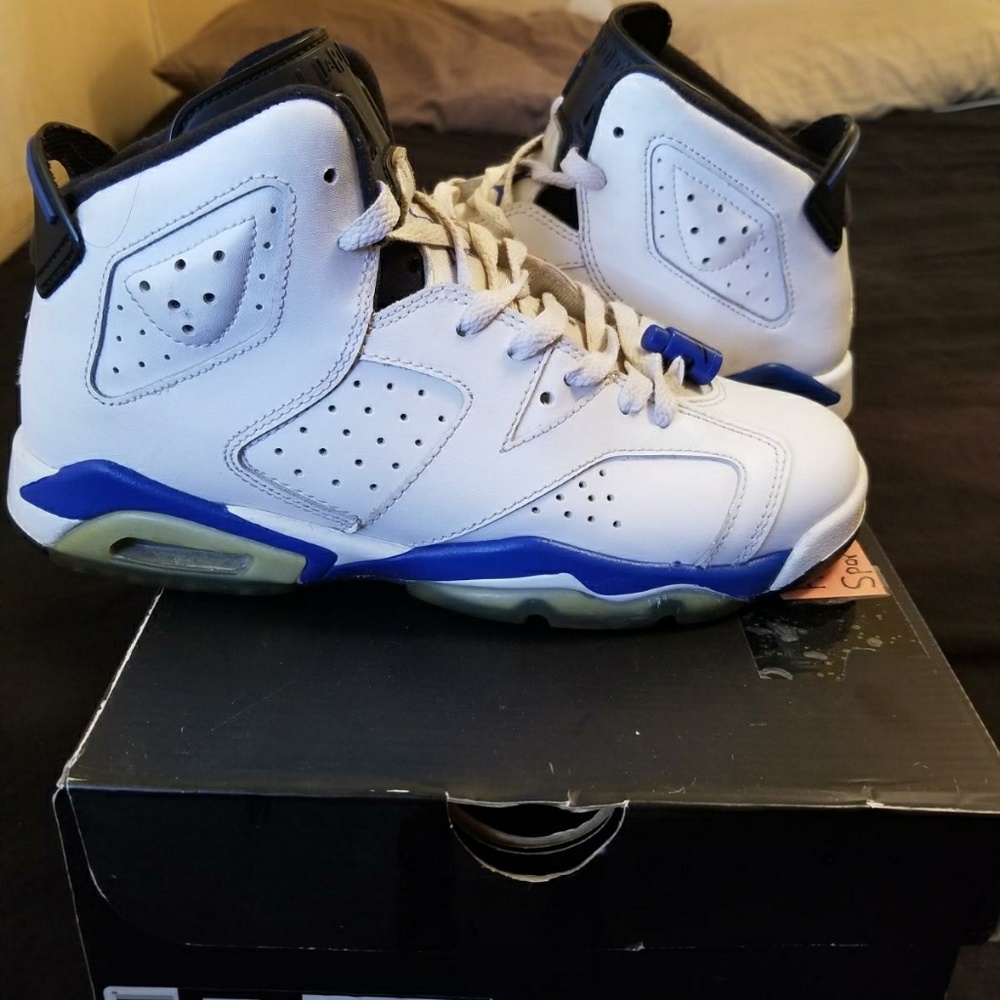 Retro 6 sport blue jordans